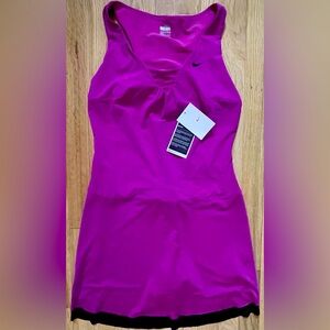 Nike XS DRI-FIT VGUC Magenta Tennis Pickleball Athletic Dress w/ Built-in Bra